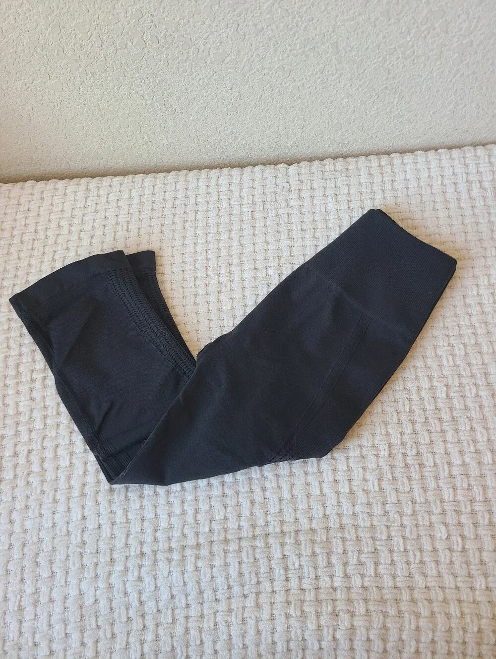 Lululemon Black Leggings Crop Size 4